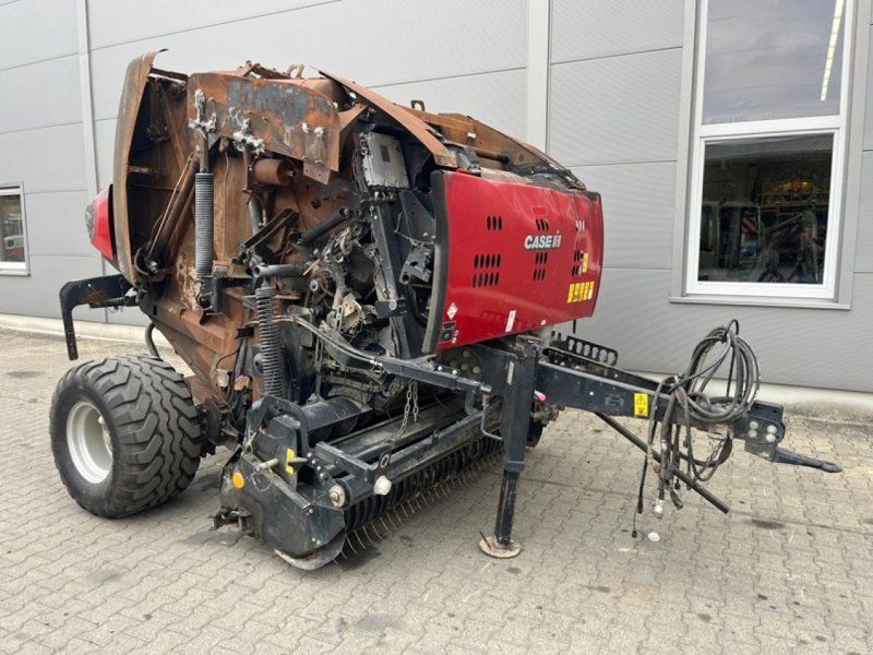 Case IH RB 455 Brandschaden