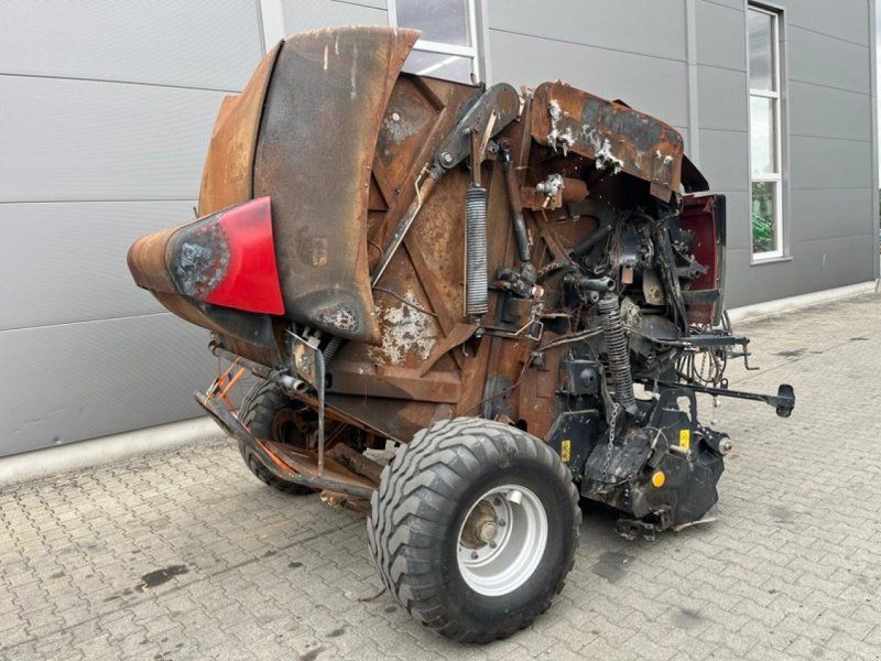 Case IH RB 455 Brandschaden