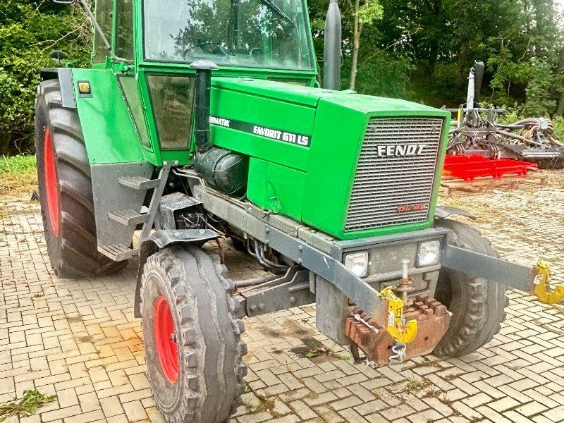 Fendt Favorit 611 LS