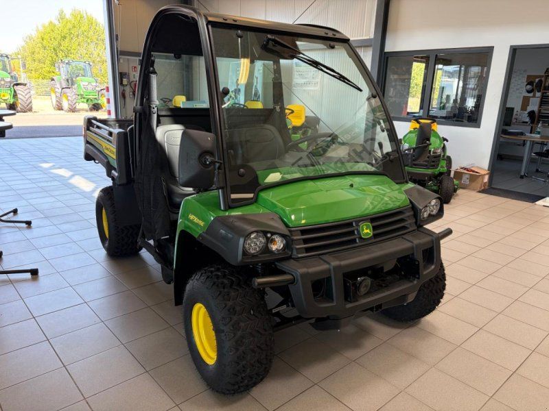 John Deere Gator HPX815E
