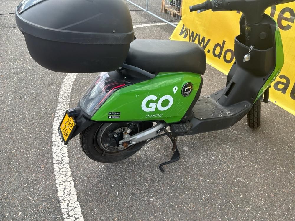 Super Soco CUx Electric Scooter