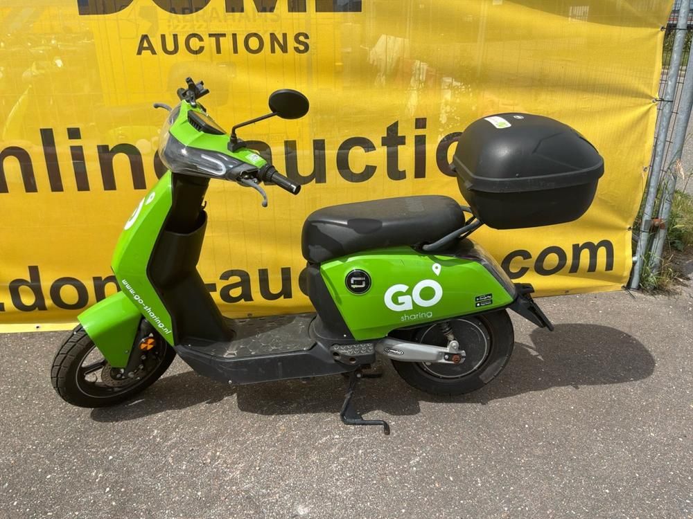 Super Soco CUx Electric Scooter
