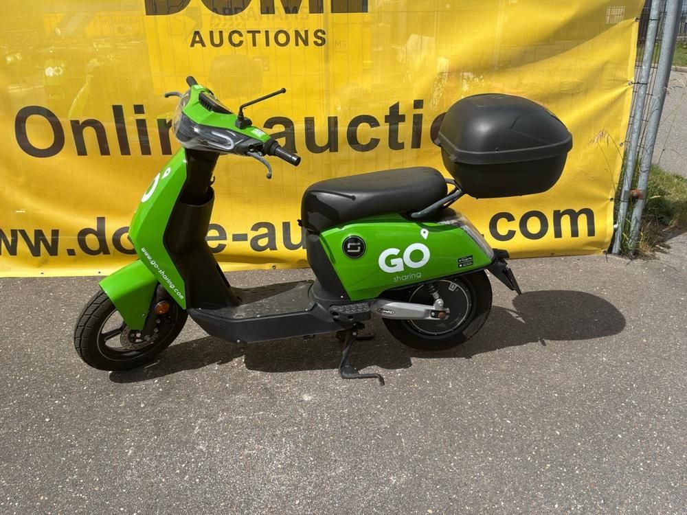 Super Soco CUx Electric Scooter