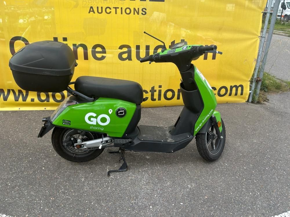 Super Soco CUx Electric Scooter