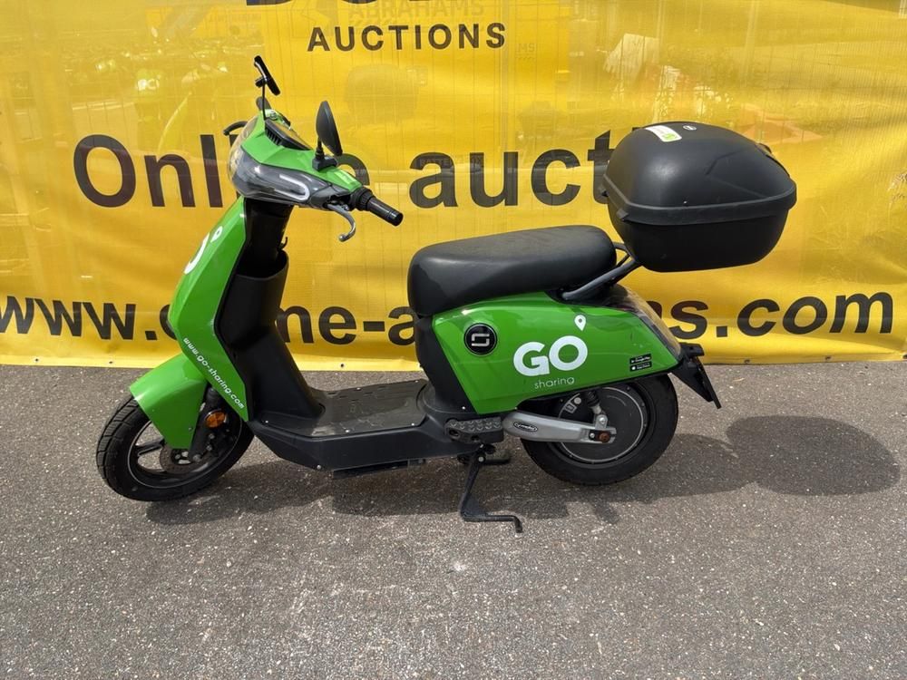 Super Soco CUx Electric Scooter