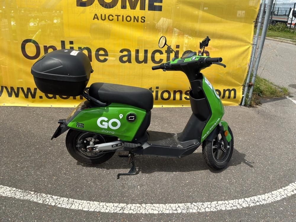 Super Soco CUx Electric Scooter