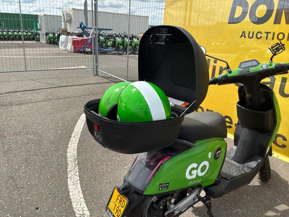 Super Soco CUx Electric Scooter