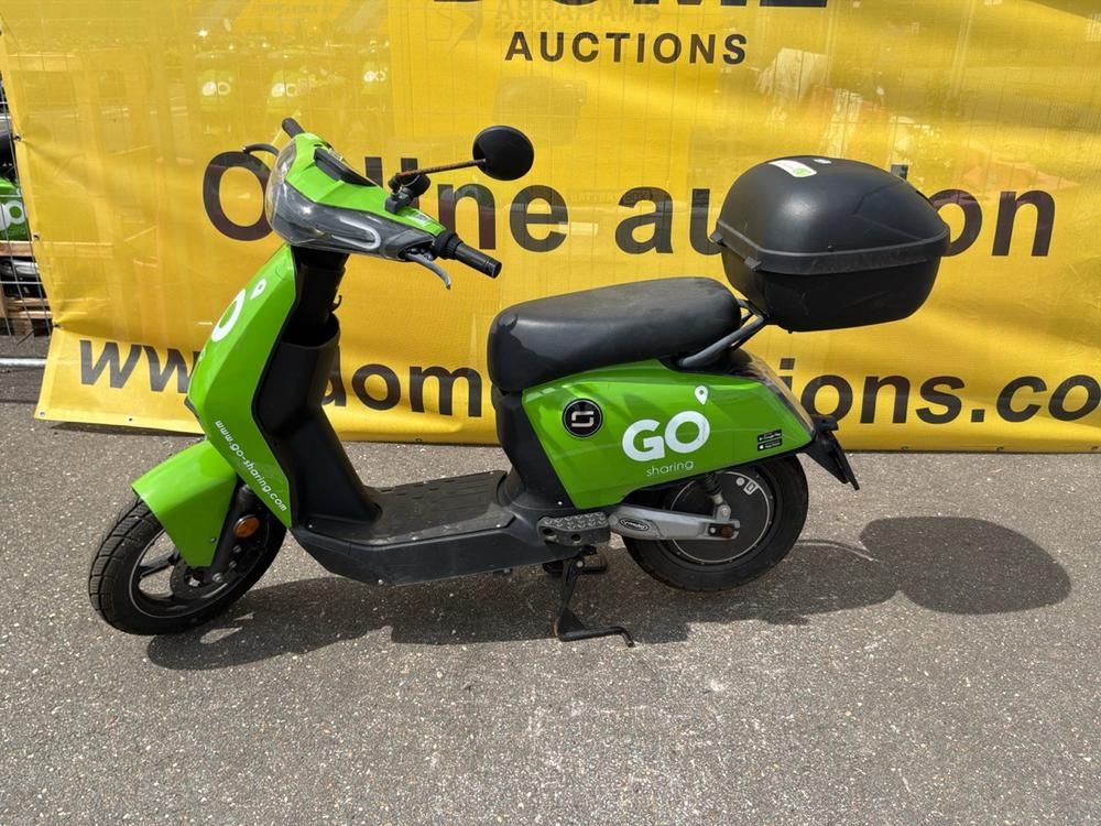Super Soco CUx Electric Scooter