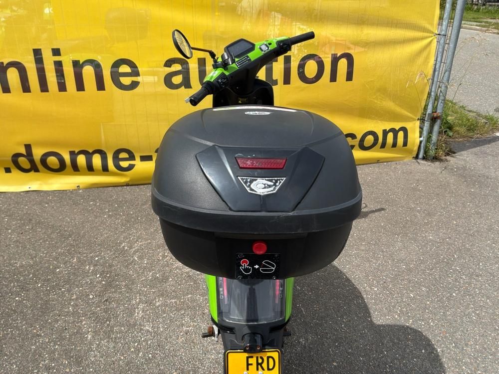 Super Soco CUx Electric Scooter