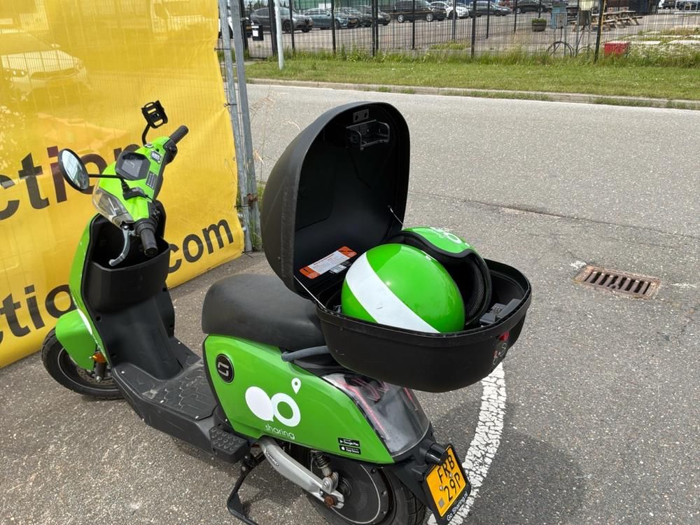 Super Soco CUx Electric Scooter
