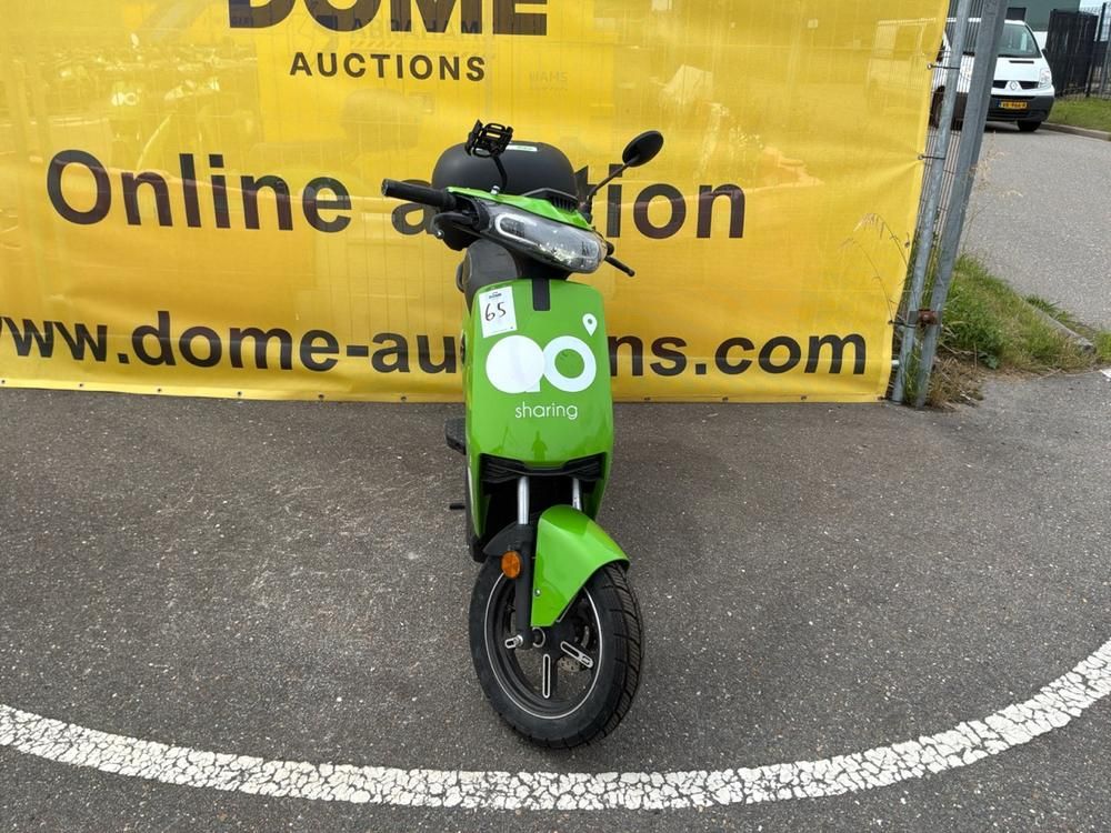 Super Soco CUx Electric Scooter
