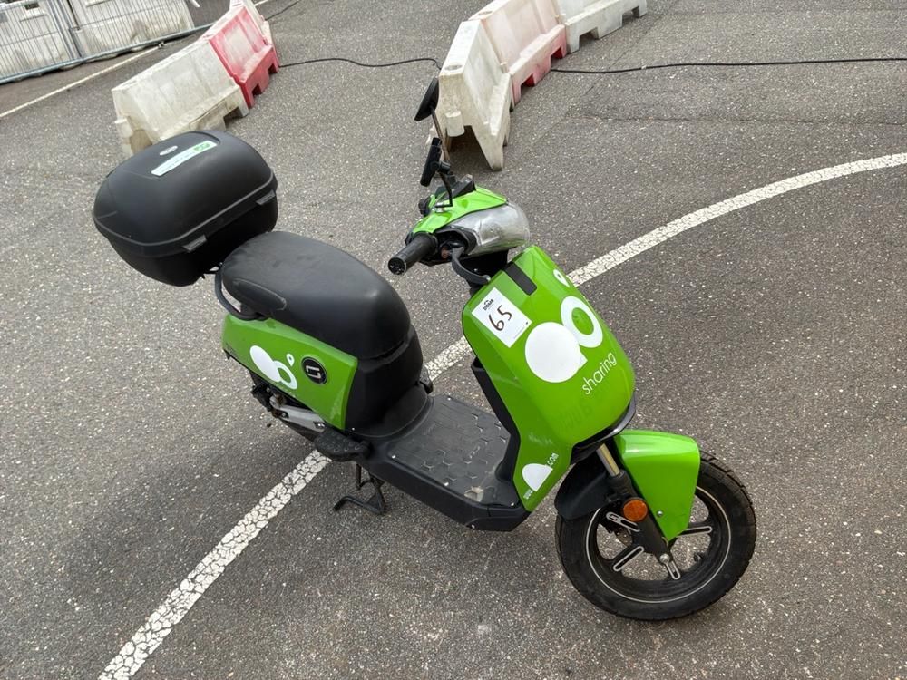 Super Soco CUx Electric Scooter
