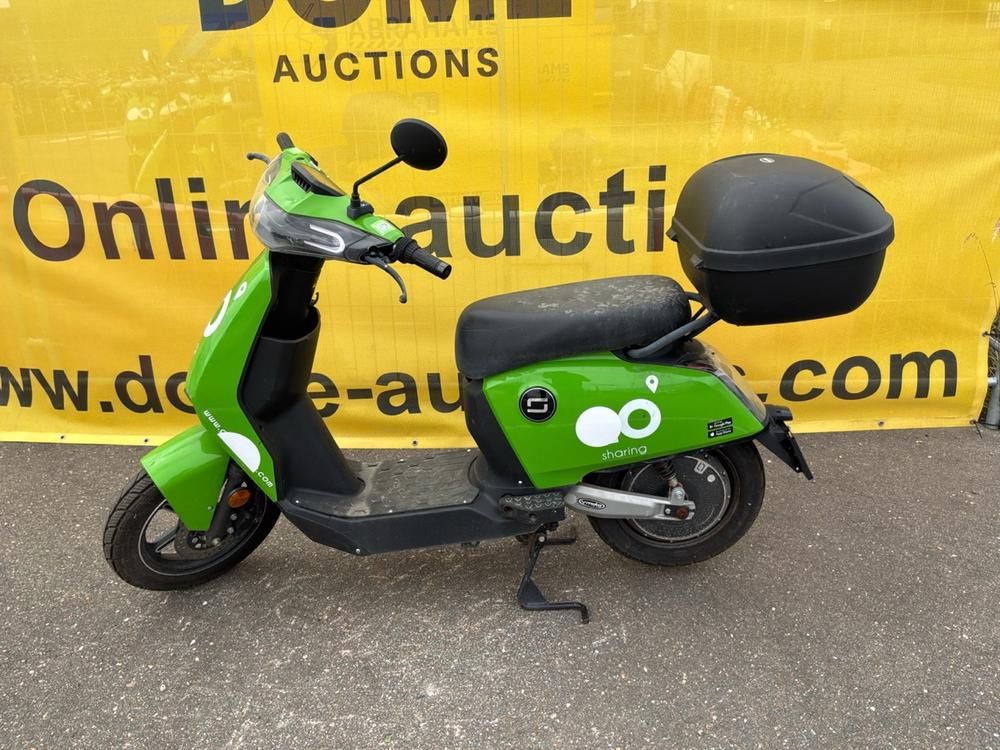 Super Soco CUx Electric Scooter