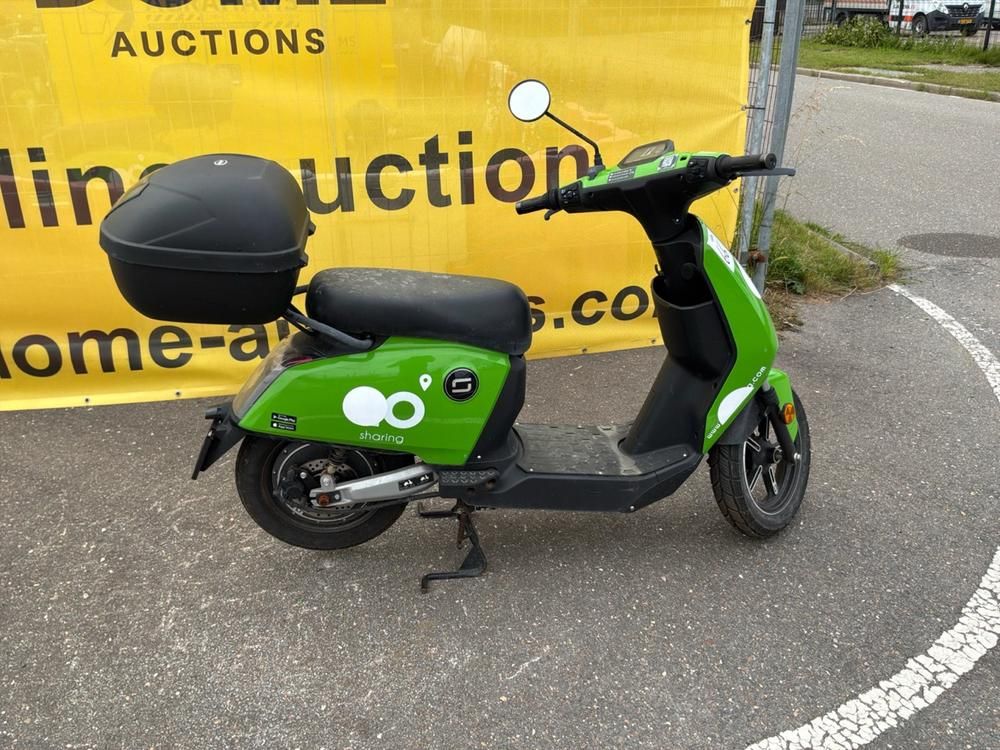 Super Soco CUx Electric Scooter