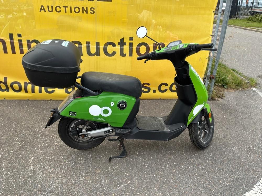 Super Soco CUx Electric Scooter