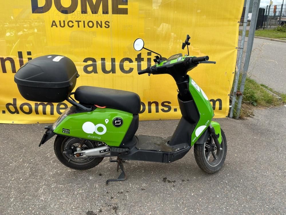 Super Soco CUx Electric Scooter