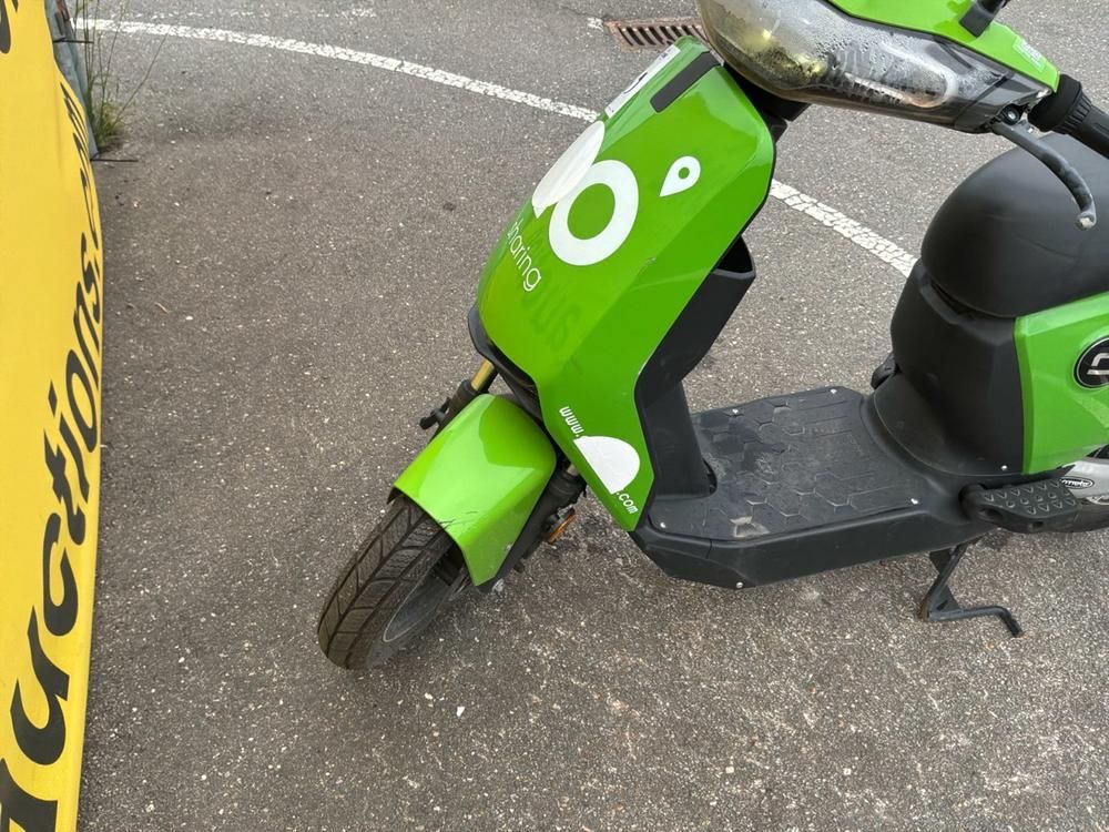 Super Soco CUx Electric Scooter