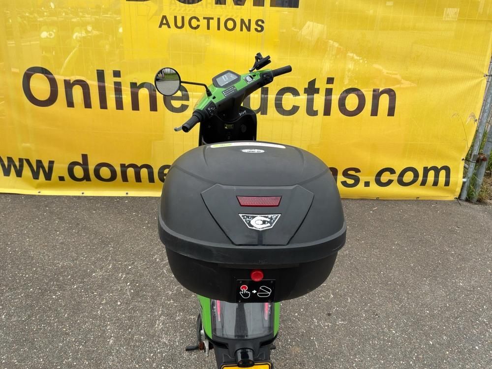 Super Soco CUx Electric Scooter