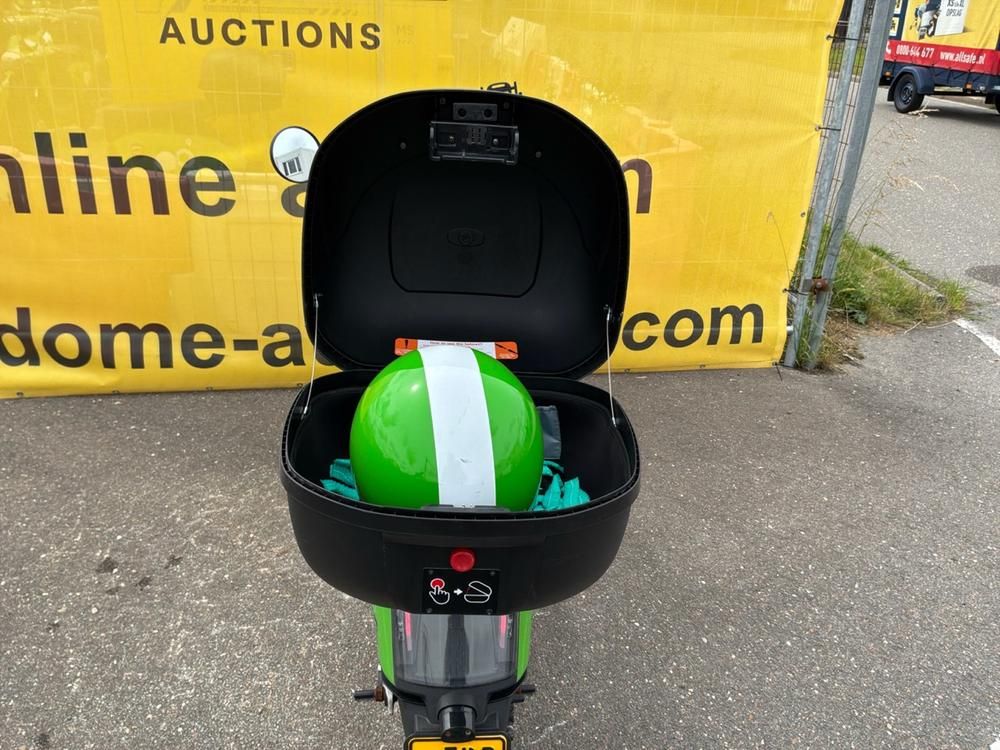 Super Soco CUx Electric Scooter