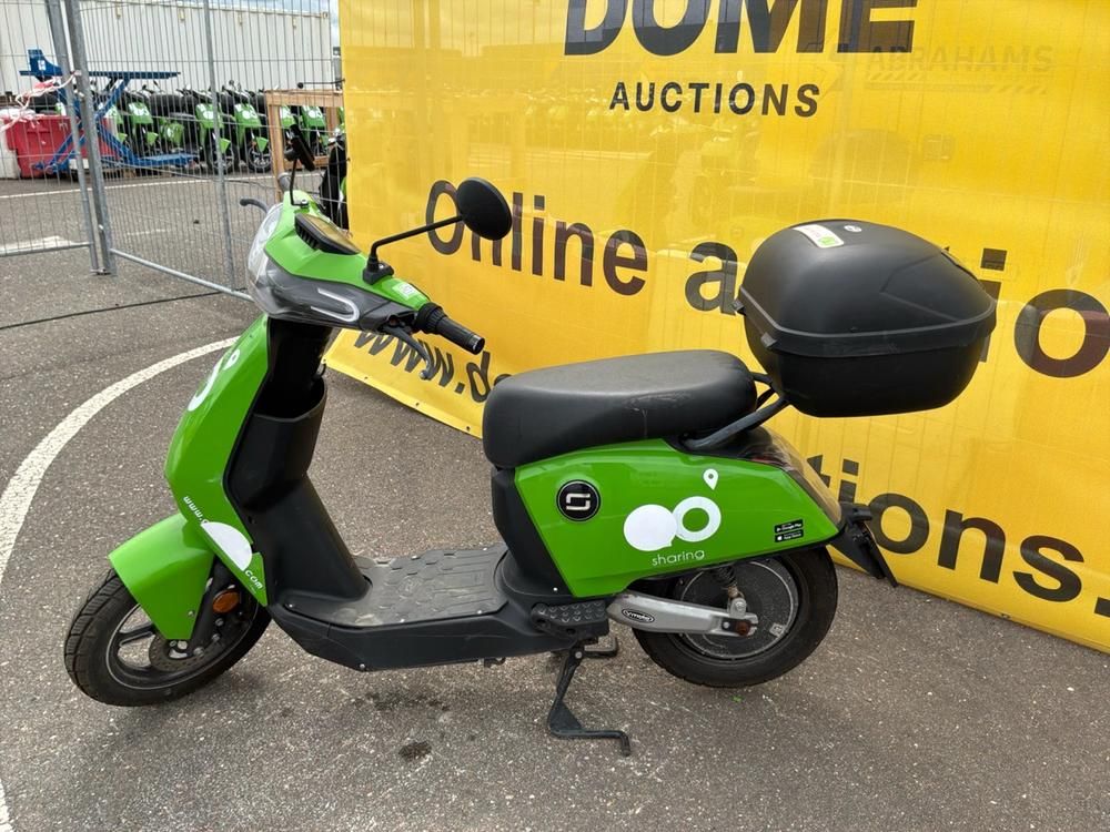 Super Soco CUx Electric Scooter