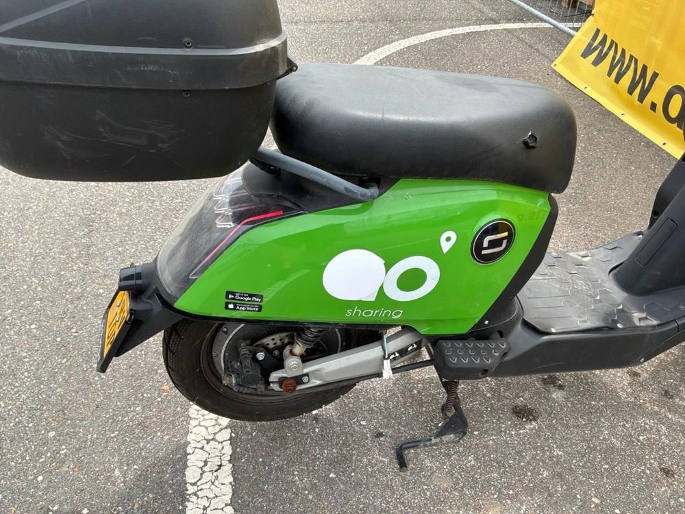 Super Soco CUx Electric Scooter