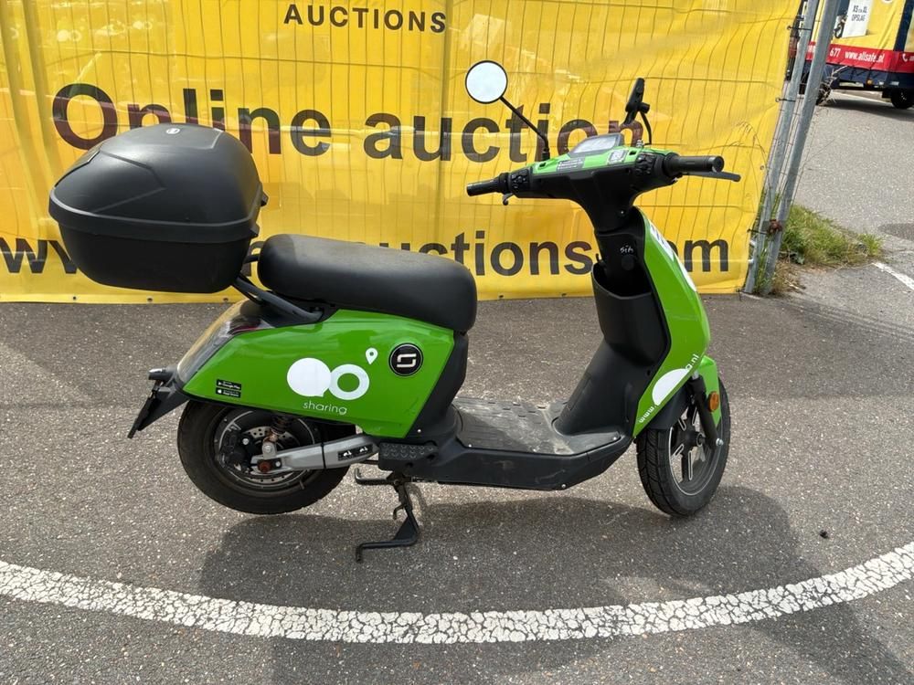 Super Soco CUx Electric Scooter