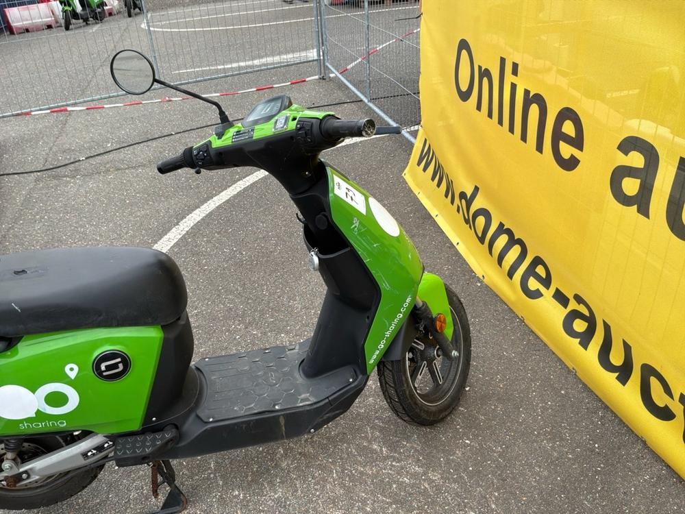 Super Soco CUx Electric Scooter