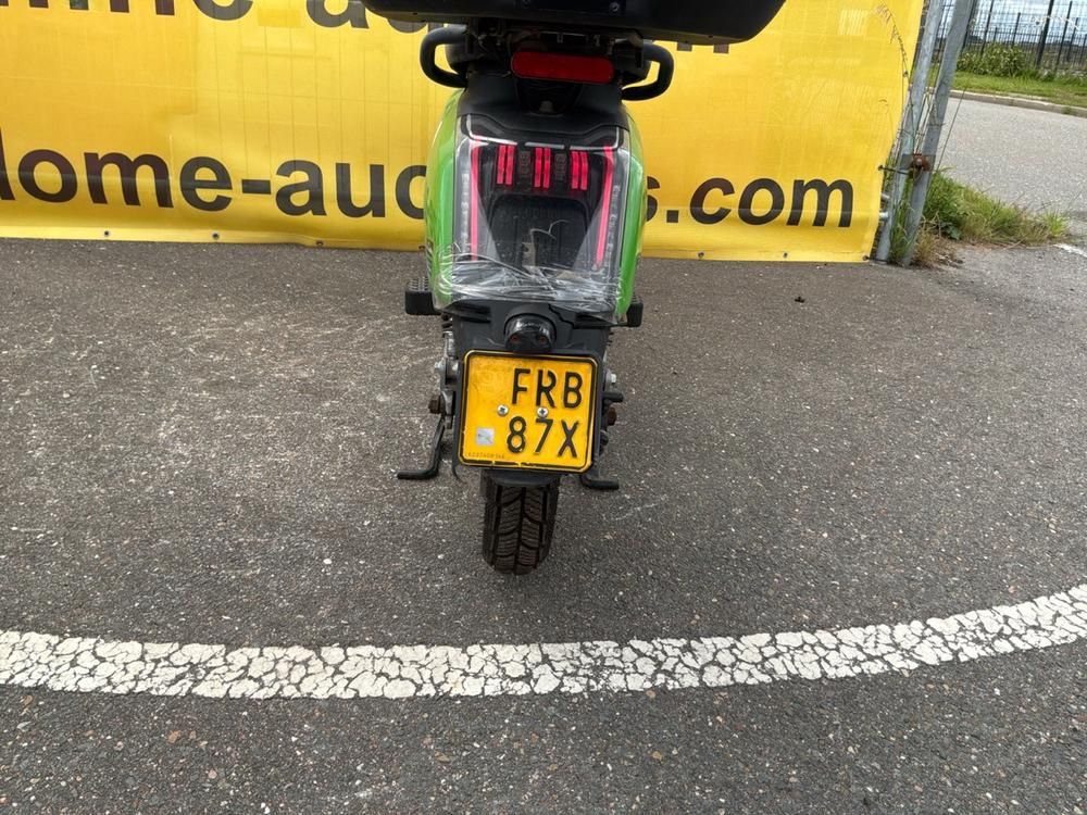 Super Soco CUx Electric Scooter