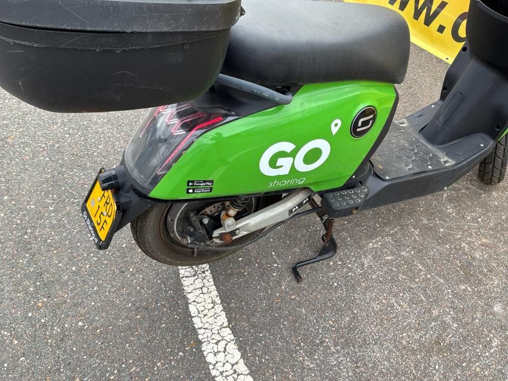 Super Soco CUx Electric Scooter