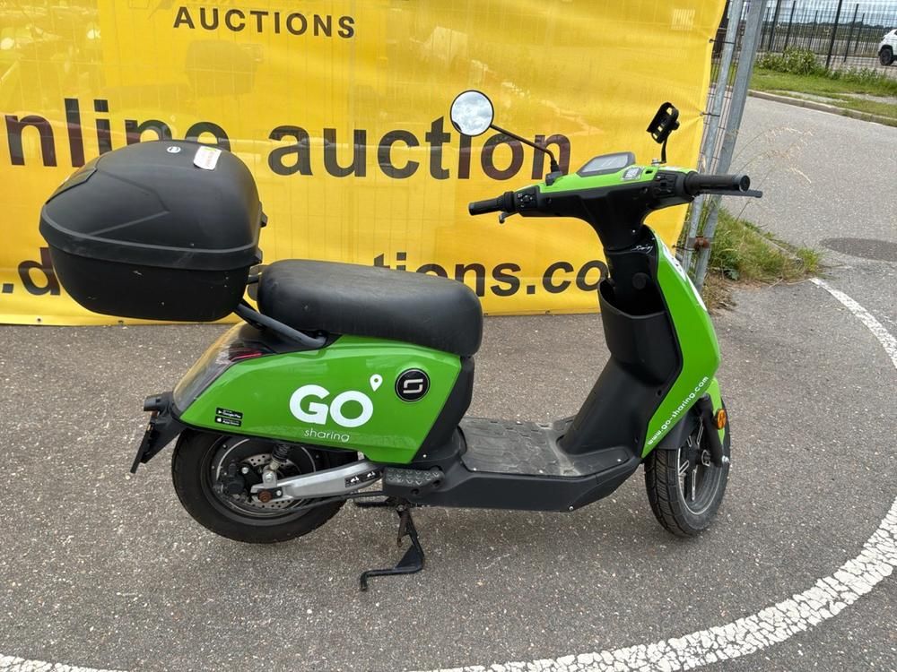 Super Soco CUx Electric Scooter
