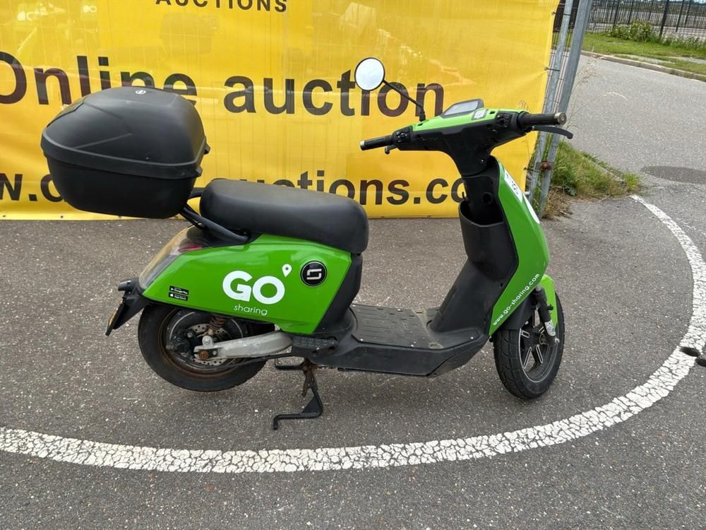 Super Soco CUx Electric Scooter