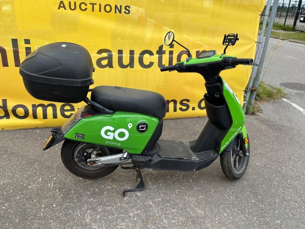 Super Soco CUx Electric Scooter
