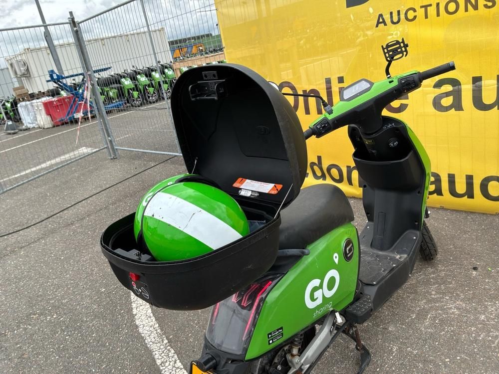 Super Soco CUx Electric Scooter