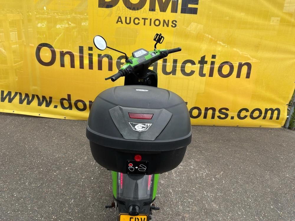 Super Soco CUx Electric Scooter