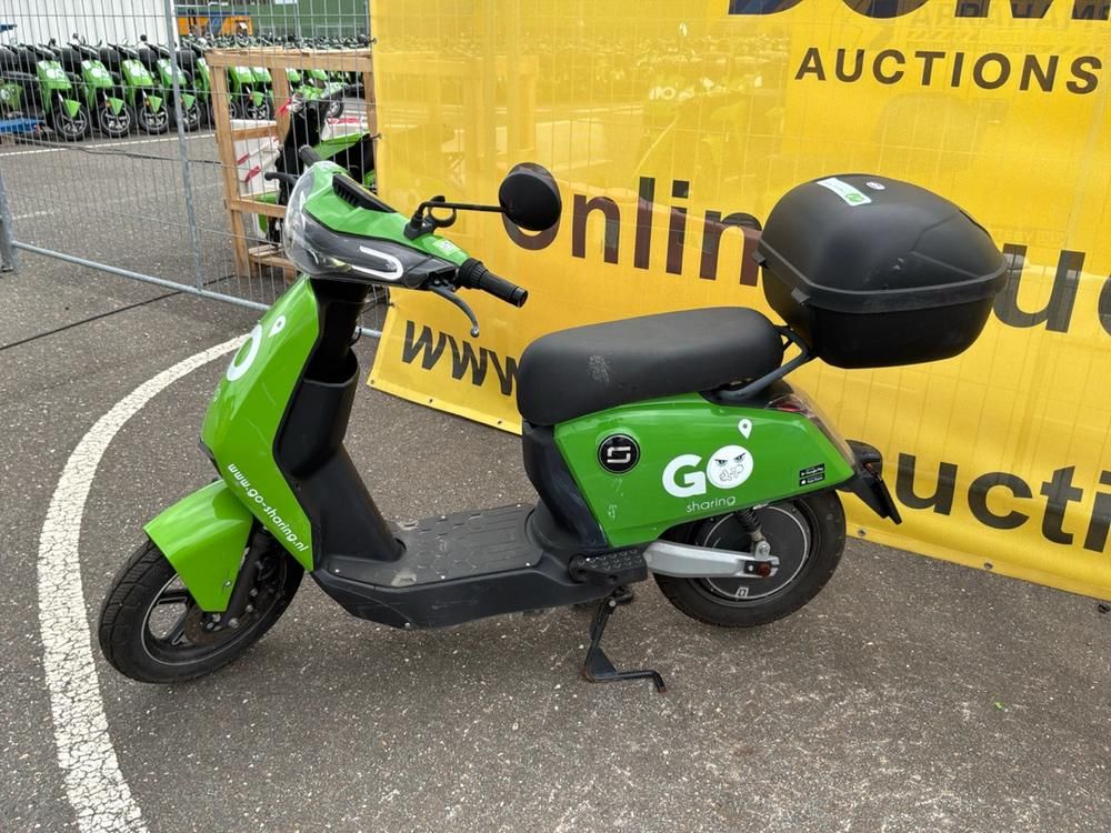 Super Soco CUx Electric Scooter