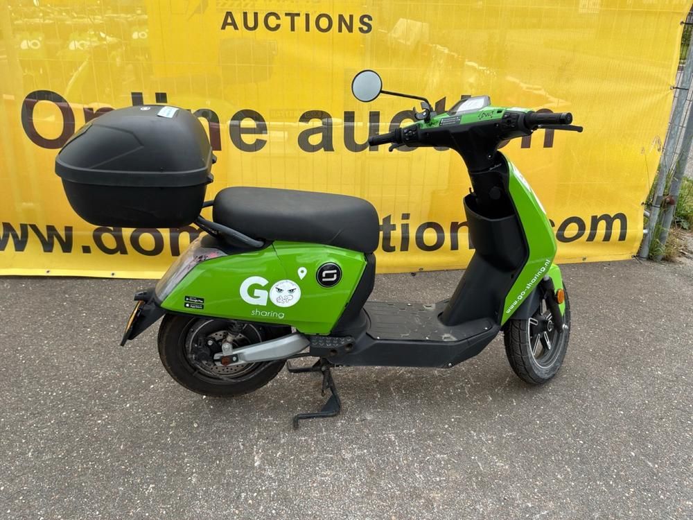 Super Soco CUx Electric Scooter
