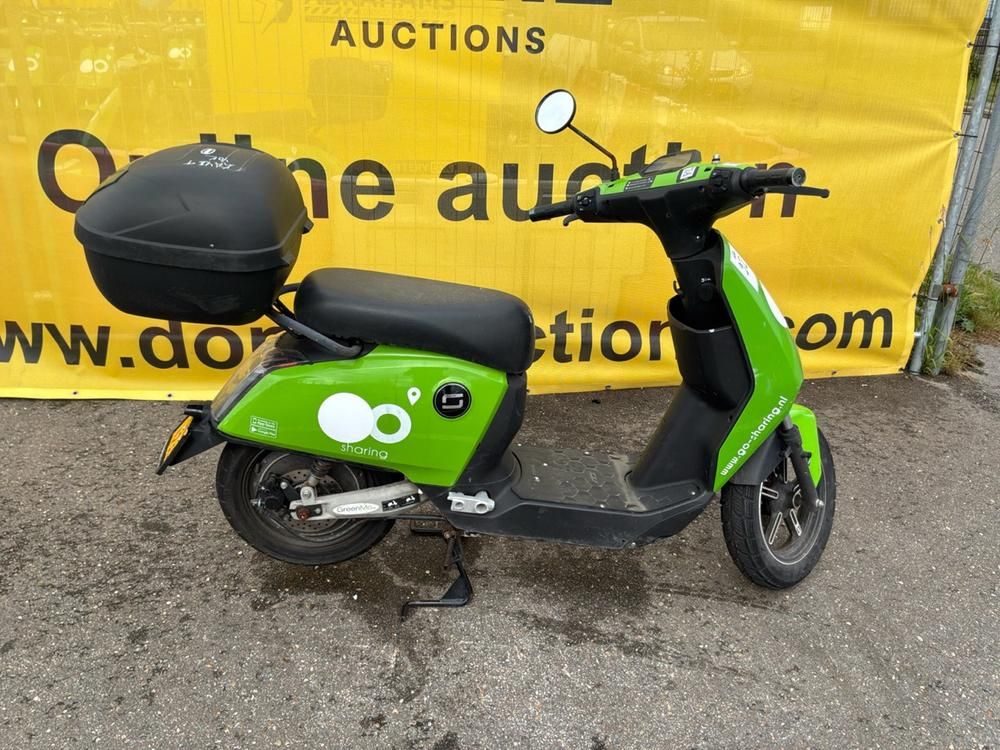 Super Soco CUx Electric Scooter