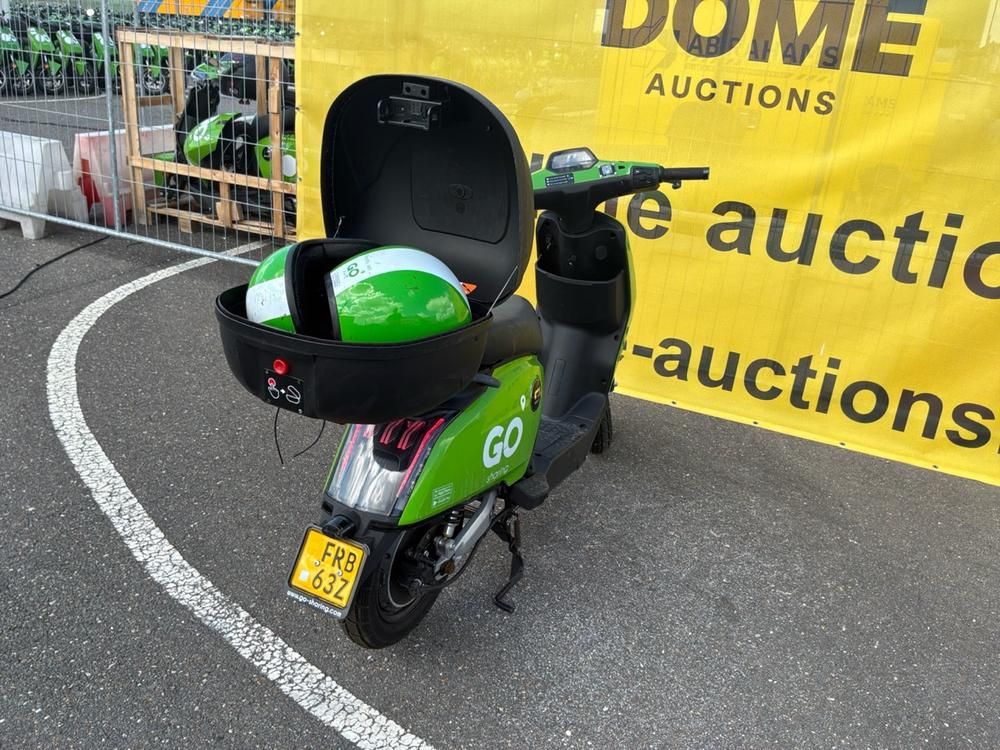 Super Soco CUx Electric Scooter