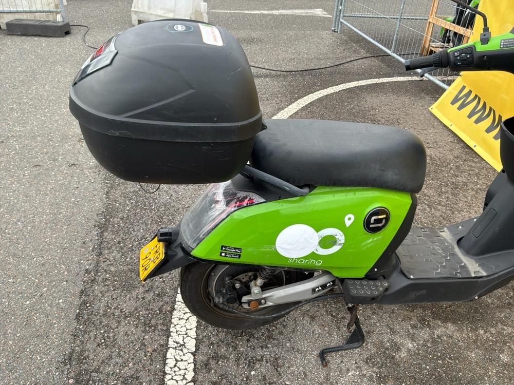 Super Soco CUx Electric Scooter