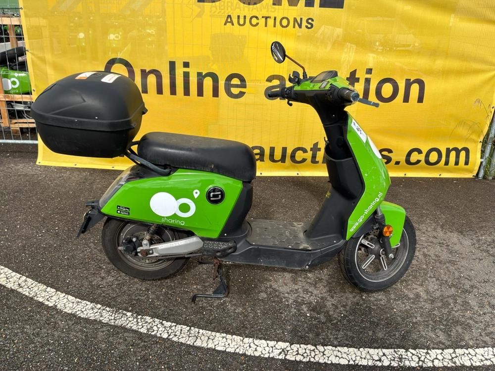 Super Soco CUx Electric Scooter