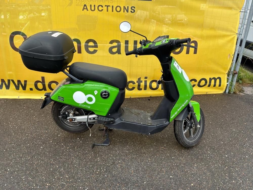 Super Soco CUx Electric Scooter