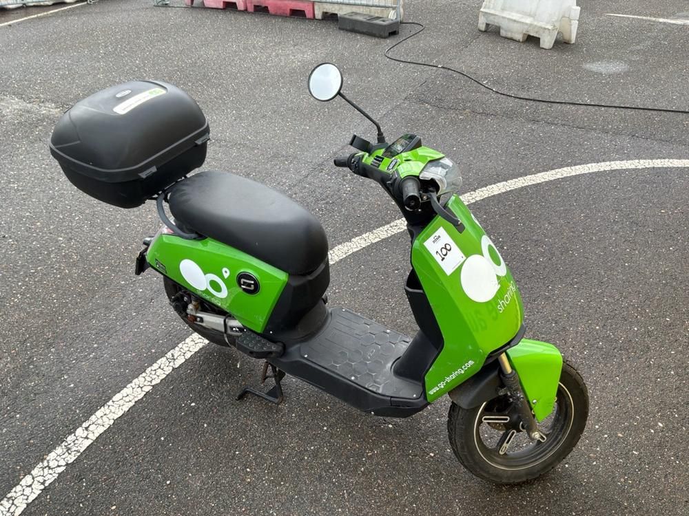 Super Soco CUx Electric Scooter