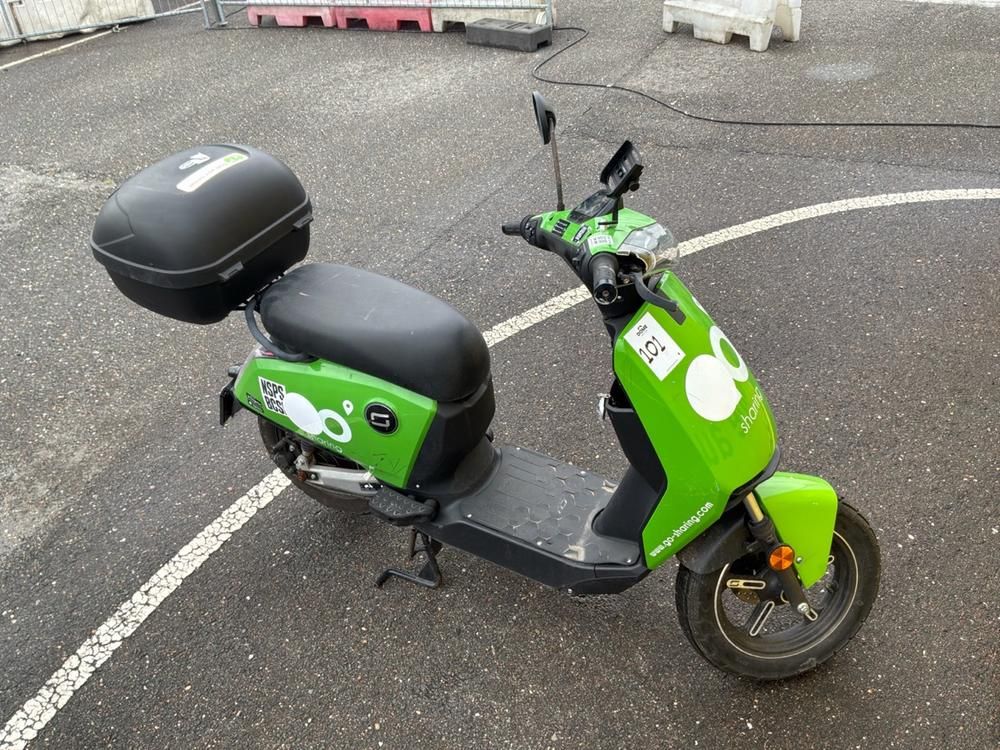 Super Soco CUx Electric Scooter