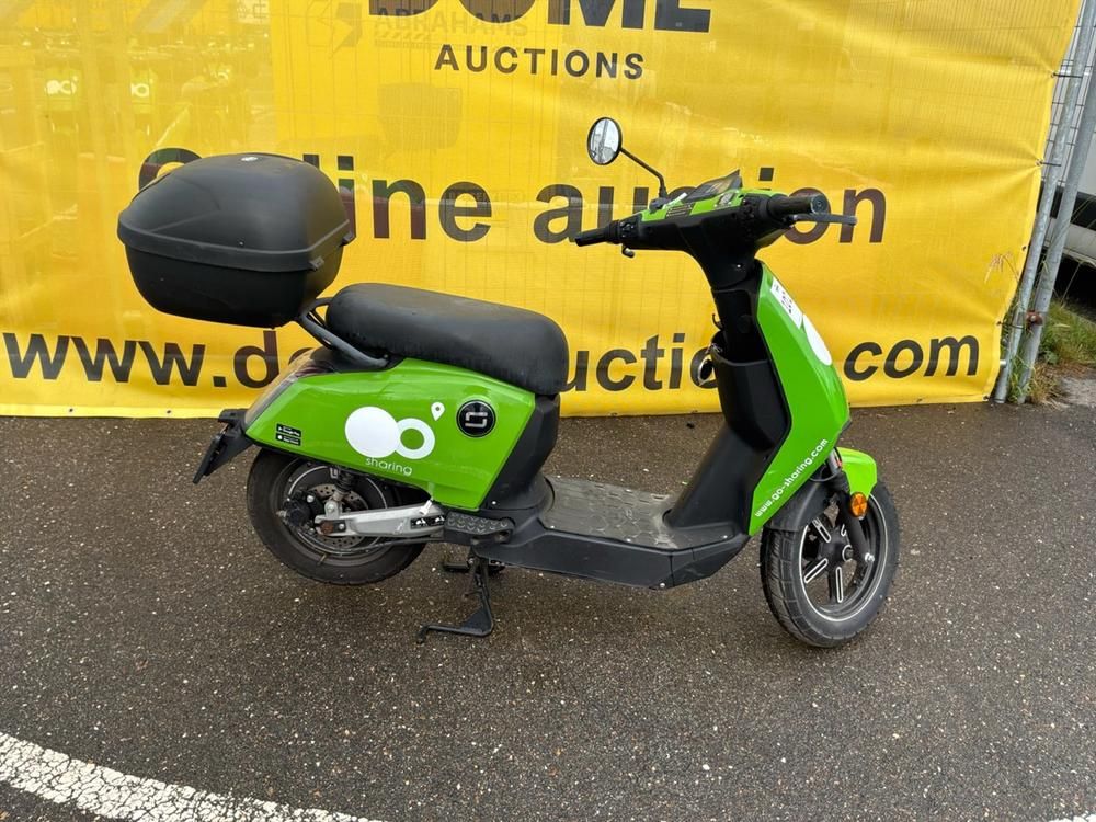Super Soco CUx Electric Scooter