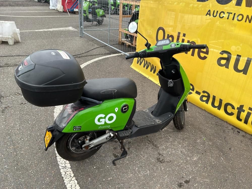 Super Soco CUx Electric Scooter
