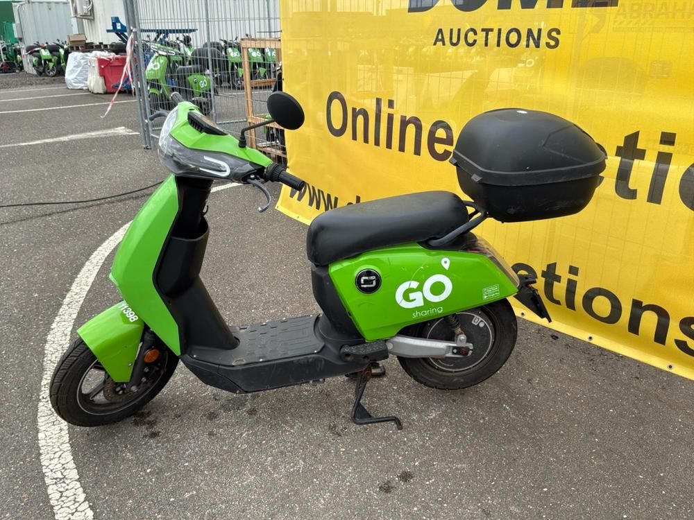 Super Soco CUx Electric Scooter