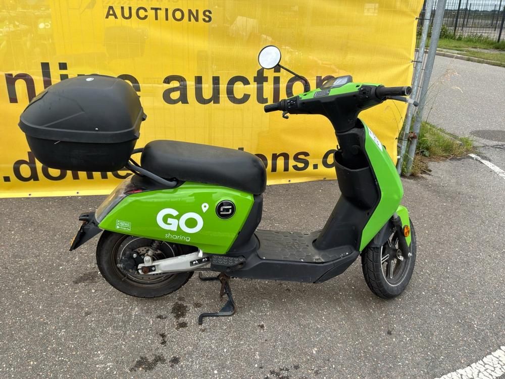 Super Soco CUx Electric Scooter