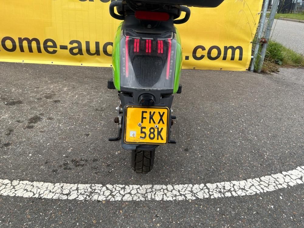 Super Soco CUx Electric Scooter
