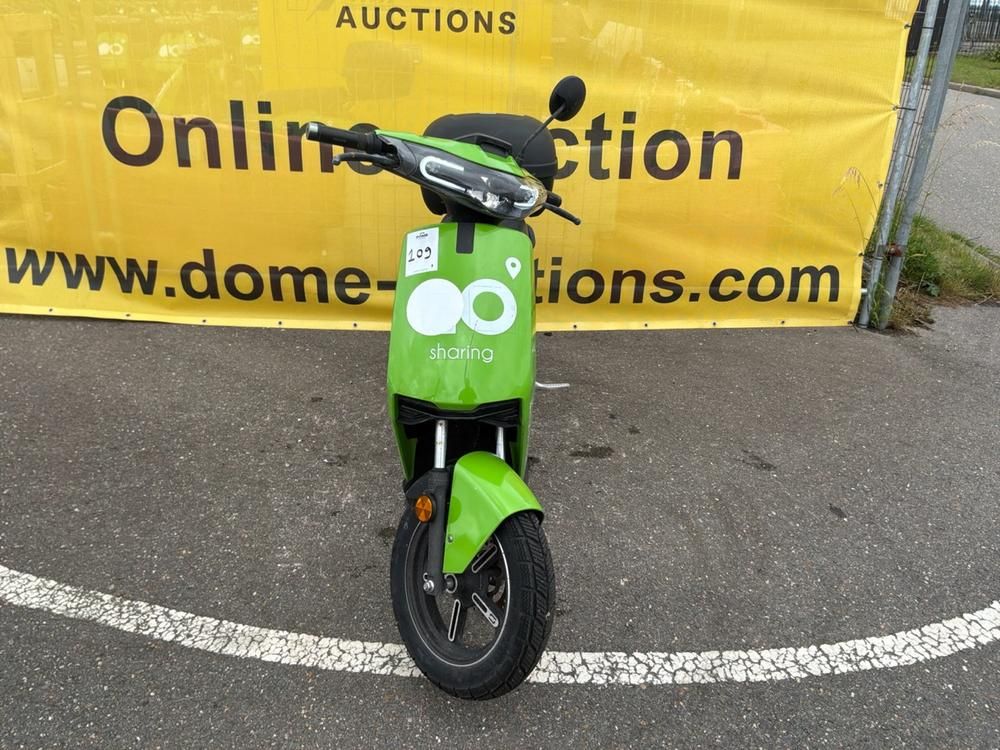 Super Soco CUx Electric Scooter