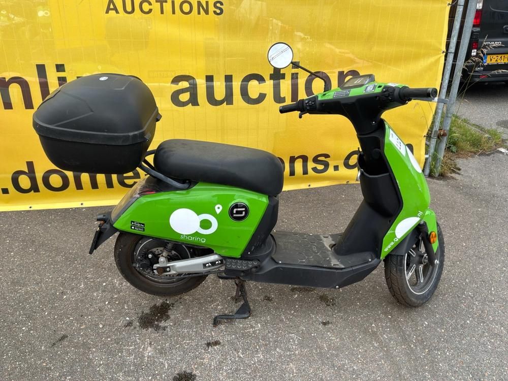 Super Soco CUx Electric Scooter